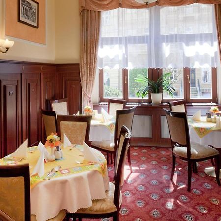 Spa Hotel Cajkovskij Карлови Вари Екстериор снимка