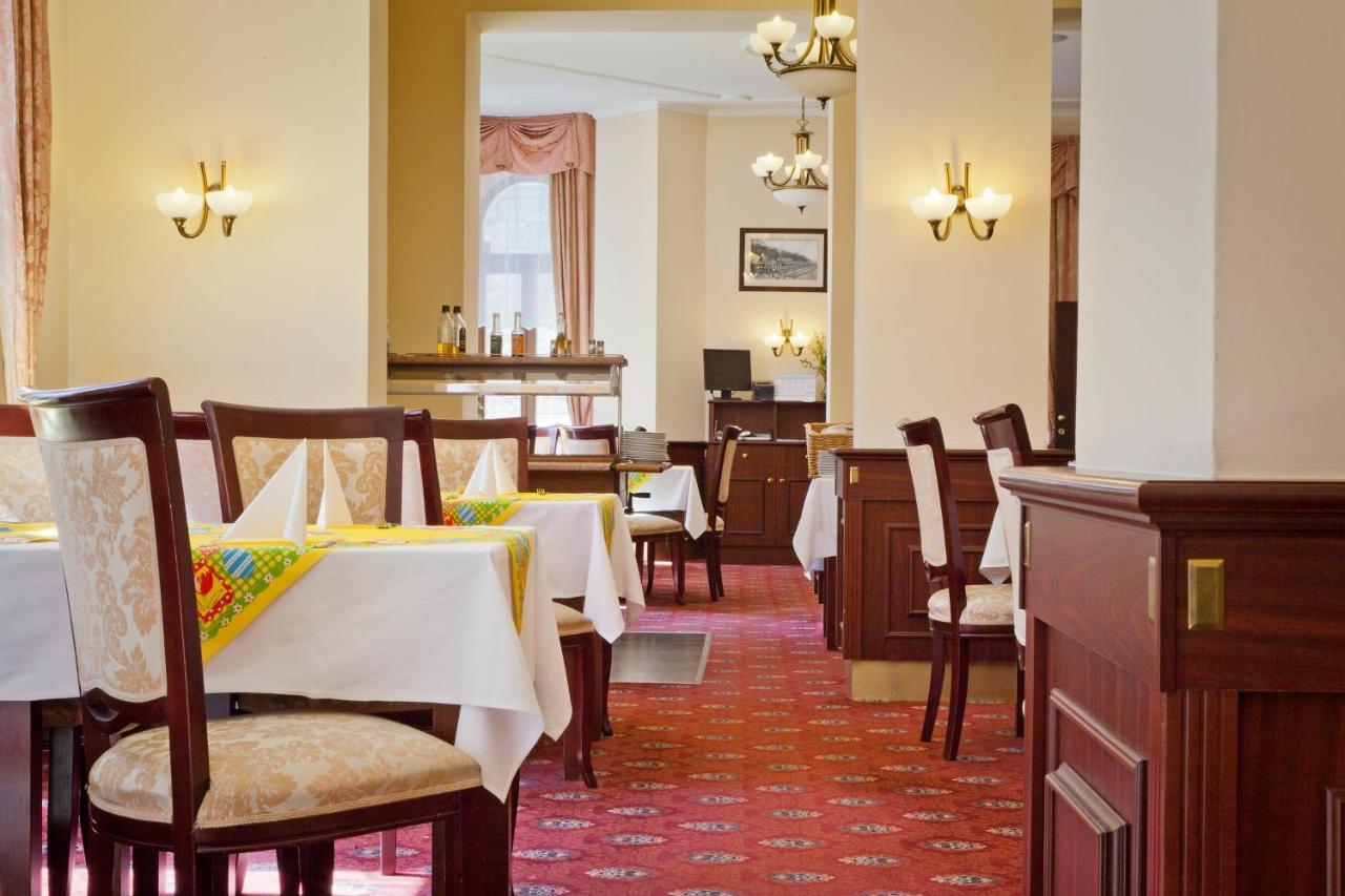 Spa Hotel Cajkovskij Карлови Вари Екстериор снимка