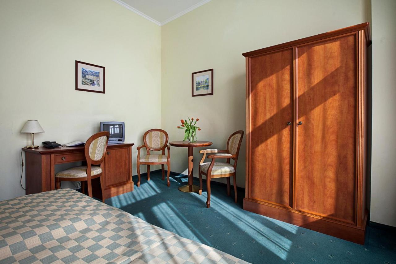 Spa Hotel Cajkovskij Карлови Вари Екстериор снимка